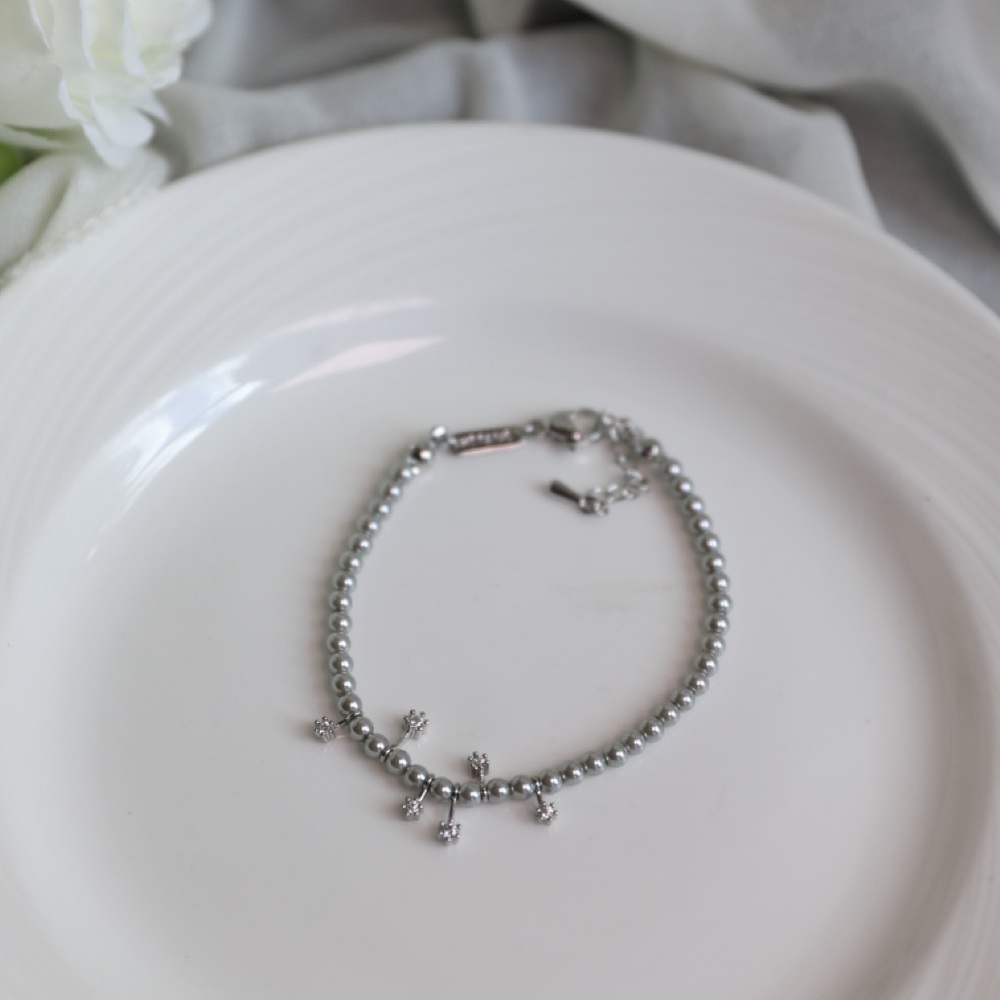 Grey Meteor Pearl Bracelet